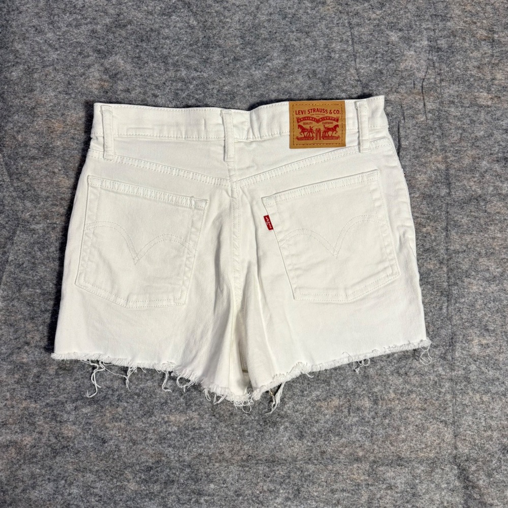 Levis High Rise Distressed Denim Shorts White Womens Size 28 Frayed Cut Off NWOT - Picture 2 of 8